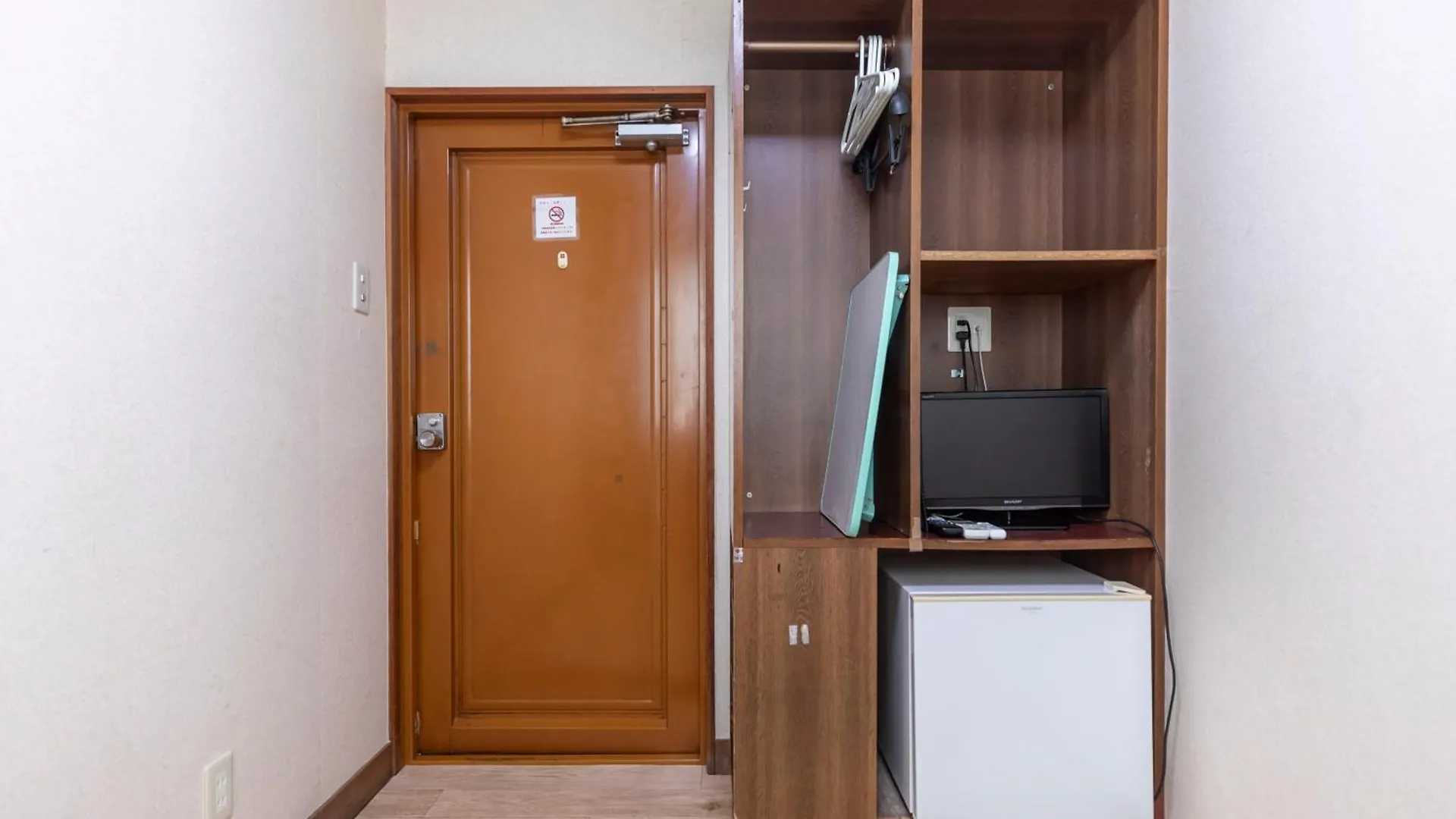 Hostel Business Hotel Kaga Osaka