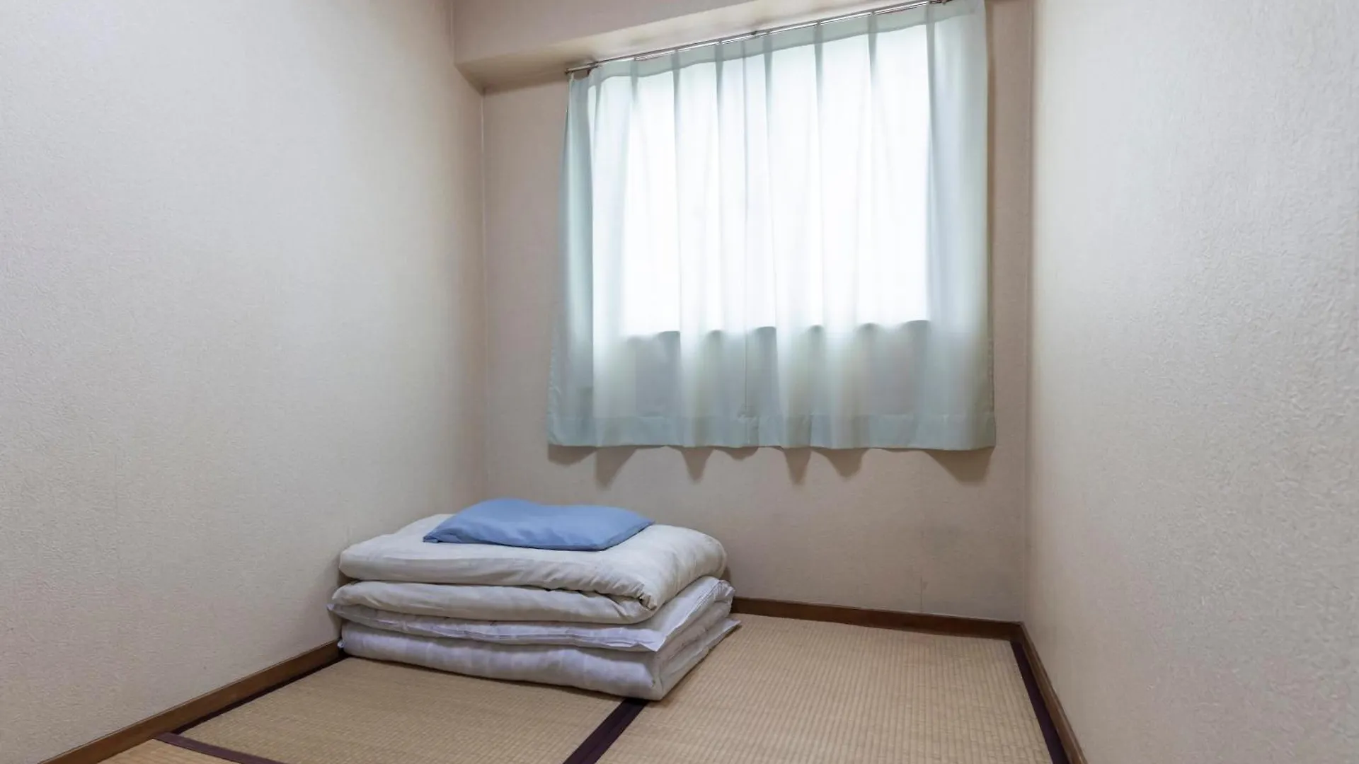 Business Hotel Kaga Osaka